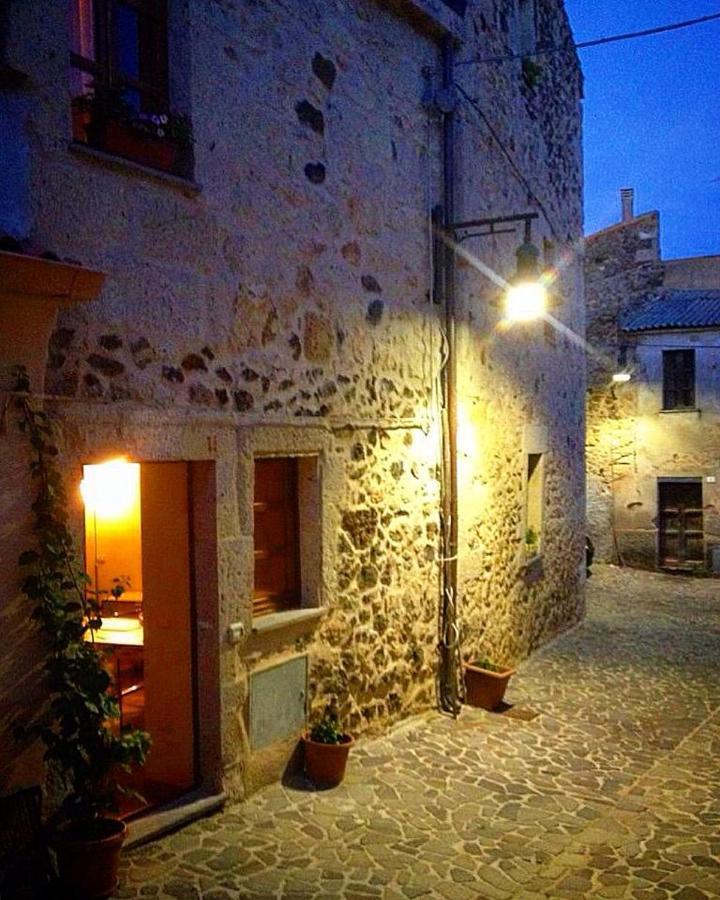 La Casa Del Borgo Bed & Breakfast Ittireddu Exterior photo